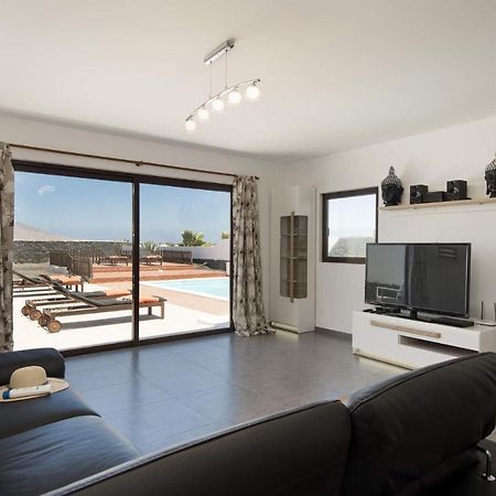 Villa Chinamar By Villa Plus Playa Blanca  Eksteriør billede