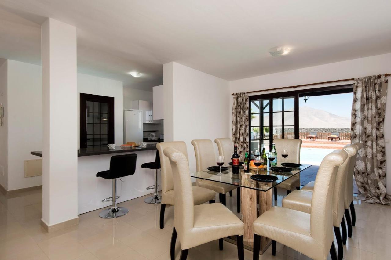Villa Chinamar By Villa Plus Playa Blanca  Eksteriør billede